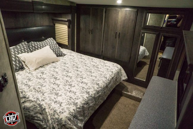 Shakedown 2018 Attitude 39crsg 5th Wheel Toy Hauler Utvunderground Com Attitude 39crsg 5th Wheel Toy Hauler, Fifth Wheel Toy Hauler With King Size Bed