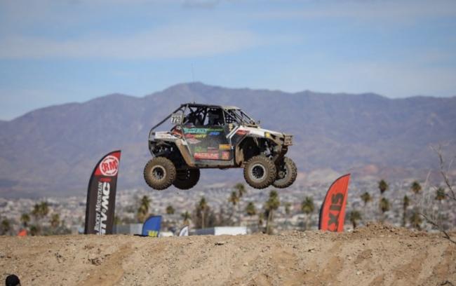 ruslan_greasehandz_off_road_racing_jumping_polaris_rzr