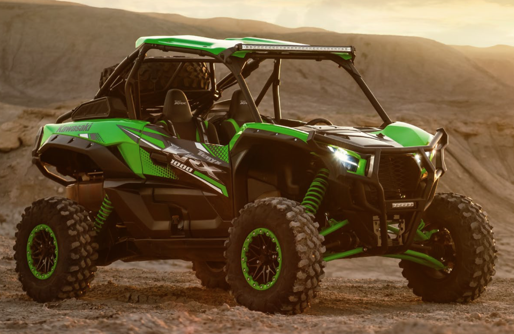 Мотовездеходы ssv. Maverick x-rs 2021. Багги кавасаки 1000. Масс эффект фрегаты аламо. Ssv normandy sr2.